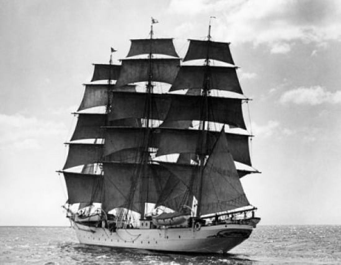 Tall ship sailing in the sea Canvas Art - (18 x 24)