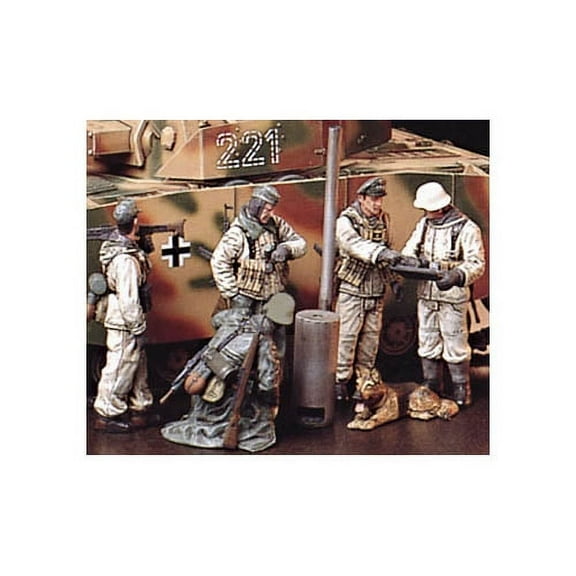 Tamiya USA TAM35212 1/35 Ger.Soldiers at Field Briefing Plastic Kit