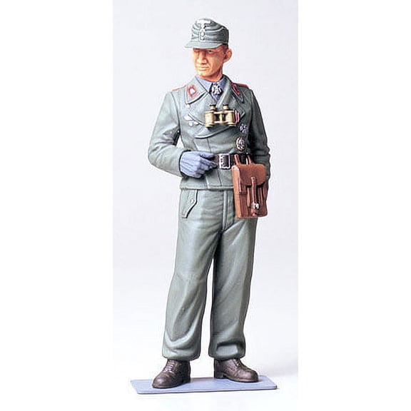 Tamiya 36301 Wehrmacht Tank Crewman 1/16 Scale Plastic Model Figure Kit