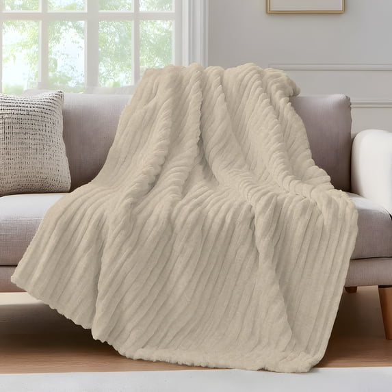 Tan Solid Color Fleece Throw Blanket for Couch, Modern Minimalist Pure Color Microfiber Flannel Blanket for All Season, Lightweight Soft Throw Blankets for Girls, Kids, Teens, 40"x60"