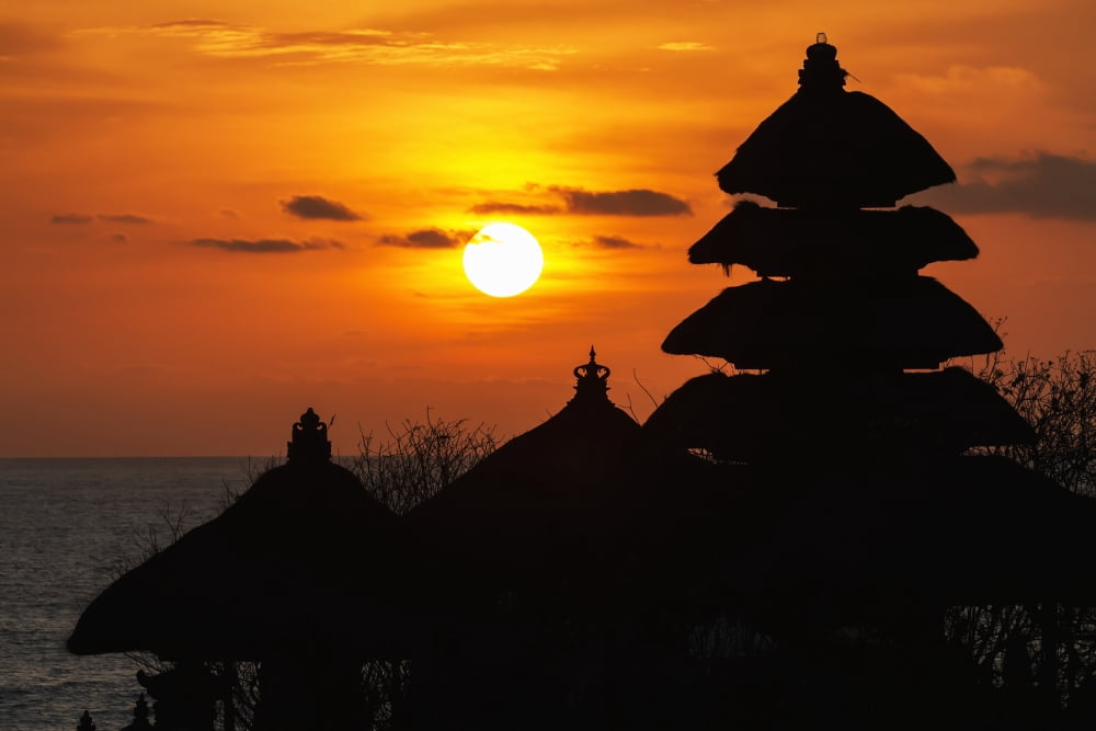 Tanah Lot Temple at sunset Bali Indonesia Canvas Art - Peter Langer Design Pics (19 x 12)