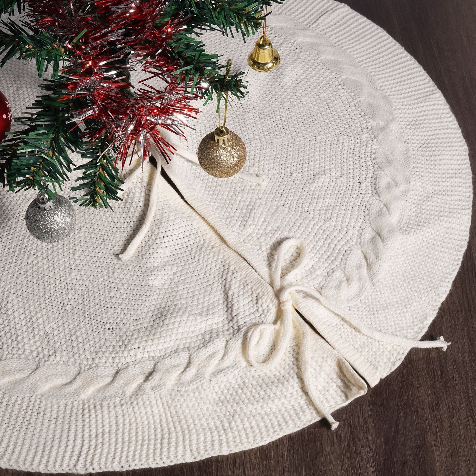 Cream White 36-Inch Cable Knit Christmas Tree Skirt