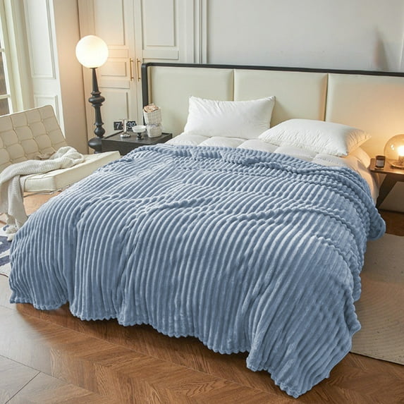 Taotanxi Ruched Throw, 39"x59" Fleece Blanket, Soft Lightweight, Bed Blankets for Bed, Throw, Light Blue