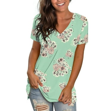 Tarmeek Womens Summer Plus Size Tops Floral Short Sleeve V Neck T Shirts Tees Printed Side Split Tunic Tops and Blouses