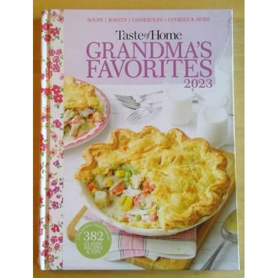 Pre-Owned Taste of Home - Grandma's Favorites (Hardcover) 1621458253
