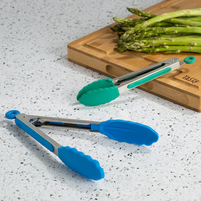 These Kitchen Tongs Are an Epicurious Team Favorite