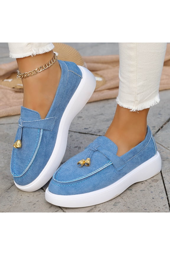 Women's Suede Slip-On Loafers Casual Comfortable Platform Shoes Spring Summer Trendy Soft-Soled with Metal Accent for Plus Size Everyday Wear