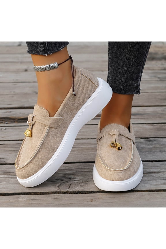 Women's Suede Slip-On Loafers Casual Comfortable Platform Shoes Spring Summer Trendy Soft-Soled with Metal Accent for Plus Size Everyday Wear
