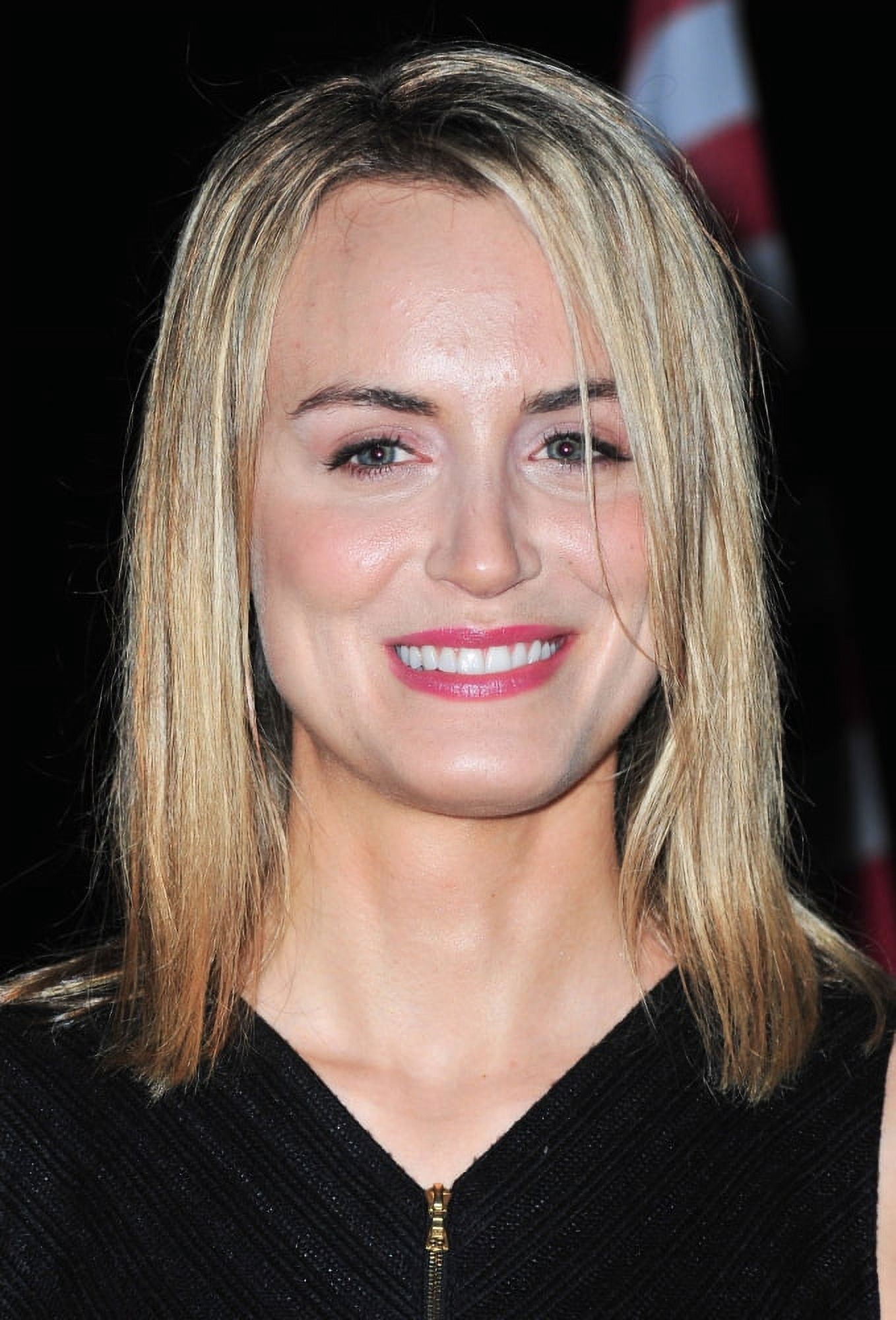 Taylor Schilling At Arrivals For House Of Cards Premiere Canvas Art - (16 x 20)