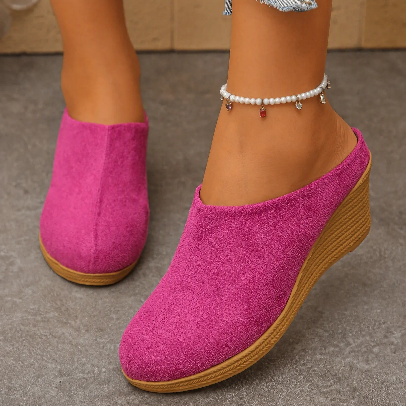 Tdxkok Women's Wedge Shoes,Closed-Toe Solid Color Design for Casual ...