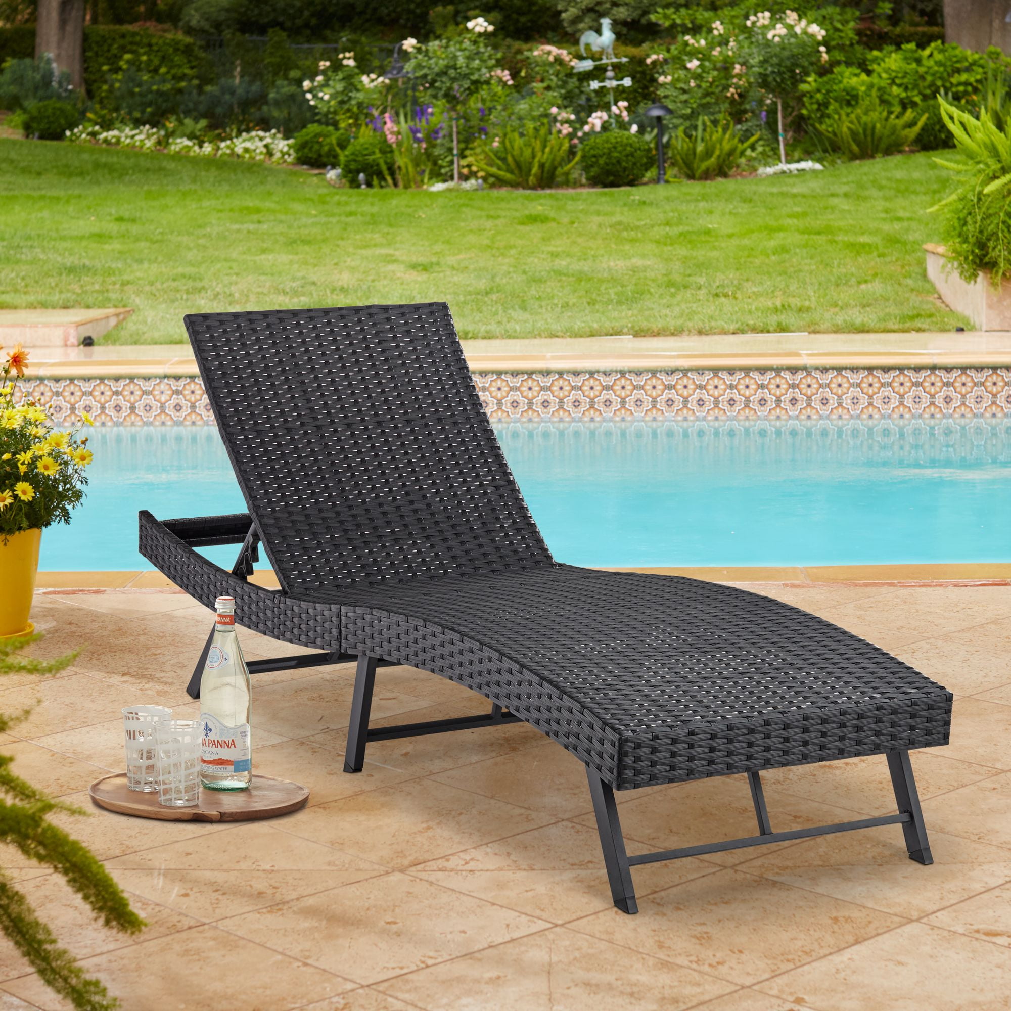 Ayanna Black Metal Adjustable Outdoor Lounge Chair
