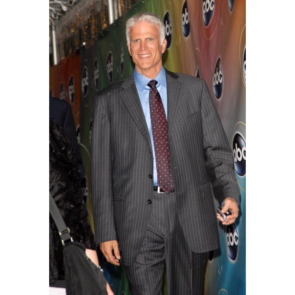 Ted Dansen At Departures For Abc Network 2006-2007 Primetime Upfronts Preview, Lincoln Center, New York, Ny, May 16, 2006. Photo By George TaylorEverett Collection Celebrity (8 x 10)