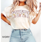 Tee Clo Floral Wifey T-Shirt Bride Graphic T-Shirt Honeymoon Vibes Bridal Shower Gift Tee, Full Size S-5XL