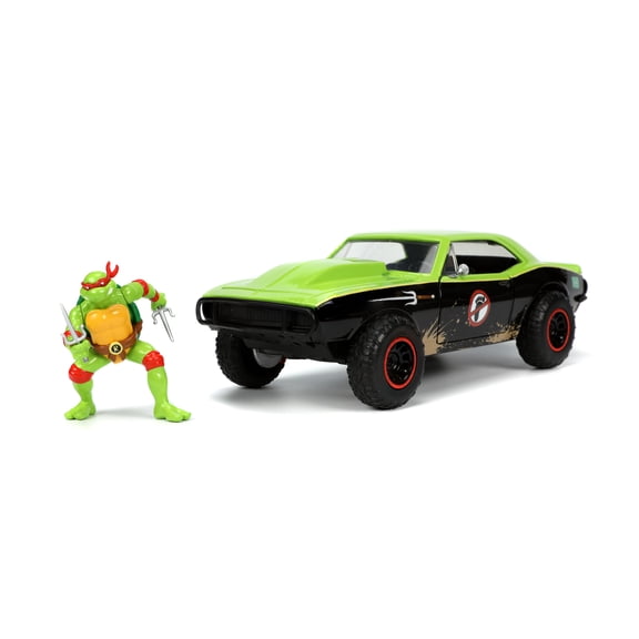 Teenage Mutant Ninja Turtles 1:24 1967 Chevy Camaro Die-cast Car & 2.75" Raphael Figure
