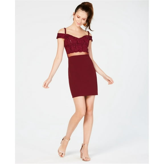 Teeze Me Womens Off The Shoulder Lace Illusion Sheath Cocktail Dress, Red, Juniors, 3/4