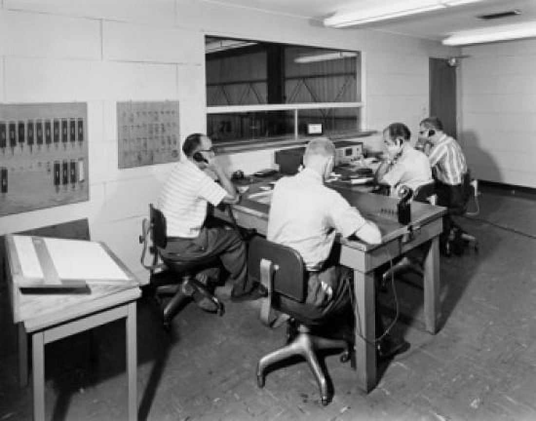 Telephone operators working in an office Canvas Art -  (18 x 24)