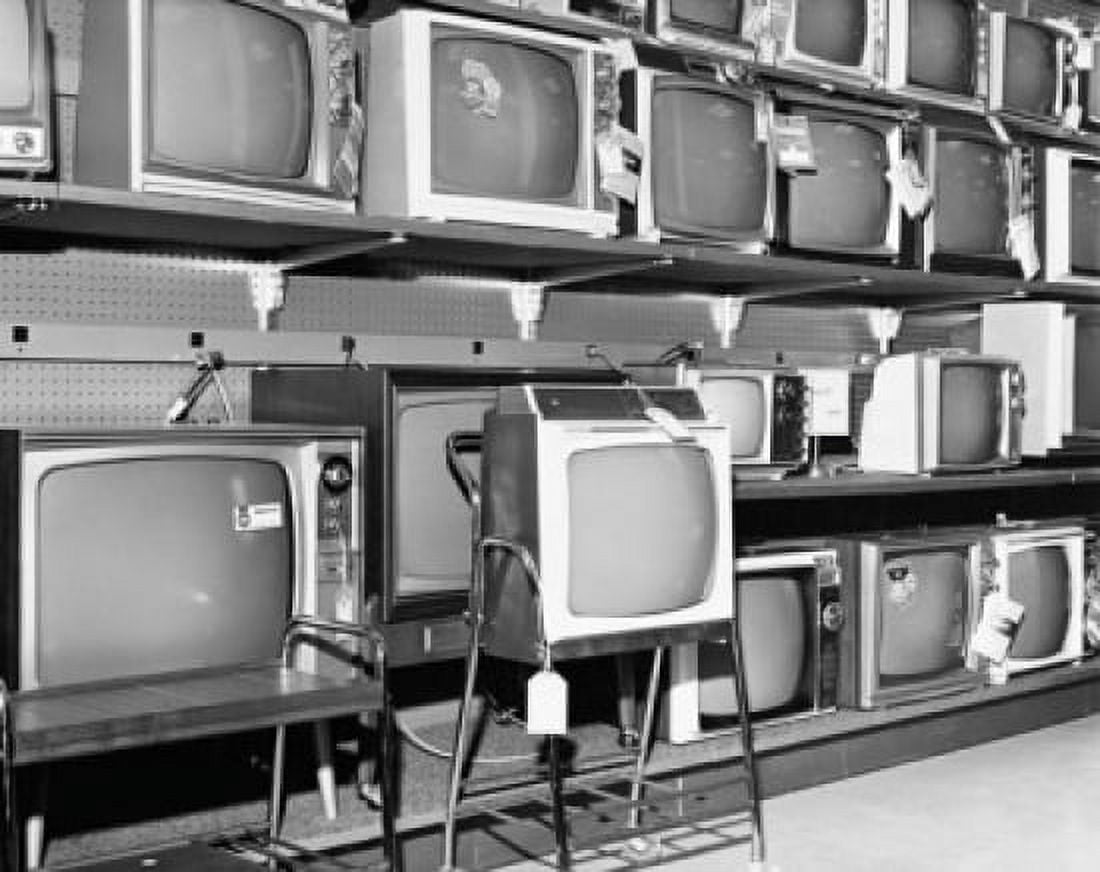 Televisions in an electronics store Canvas Art - (18 x 24)