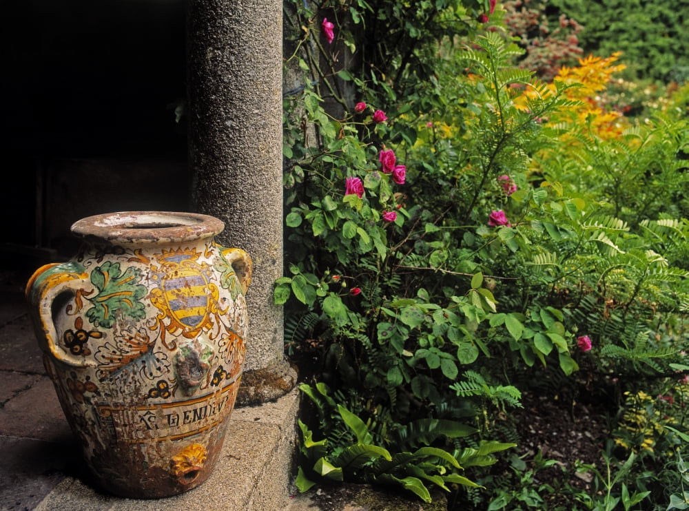 Temple And Garden Urn The Wild Garden Kilmokea Co Wexford Ireland Canvas Art - The Irish Image Collection Design Pics (16 x 12)