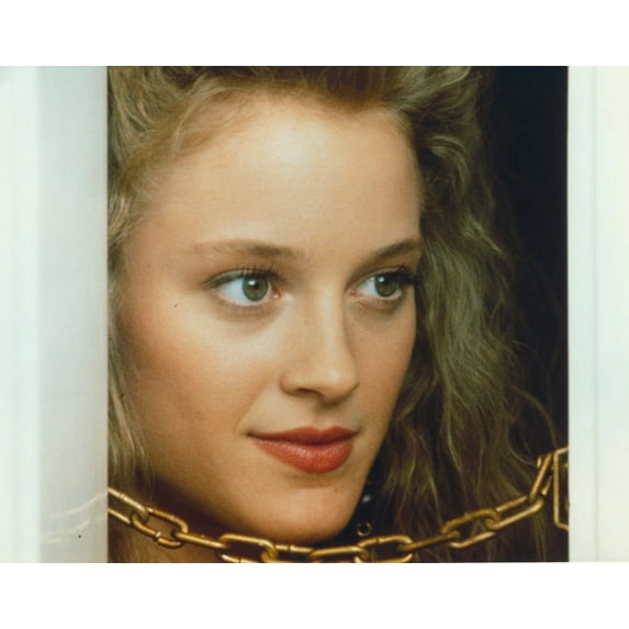 Teri Polo Close Up Portrait Photo Print (24 x 30)