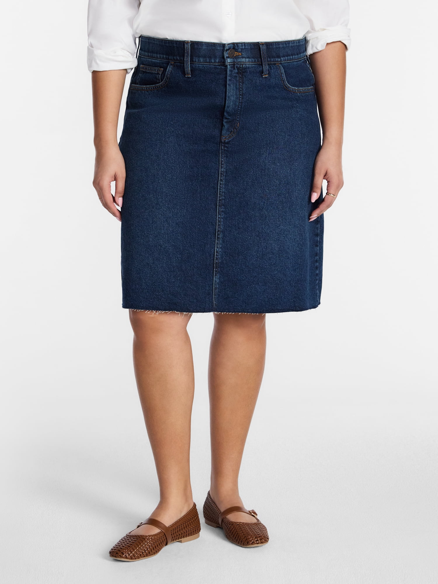 Terra & Sky Women's Knee Length Denim Skirt, Sizes 16W-26W