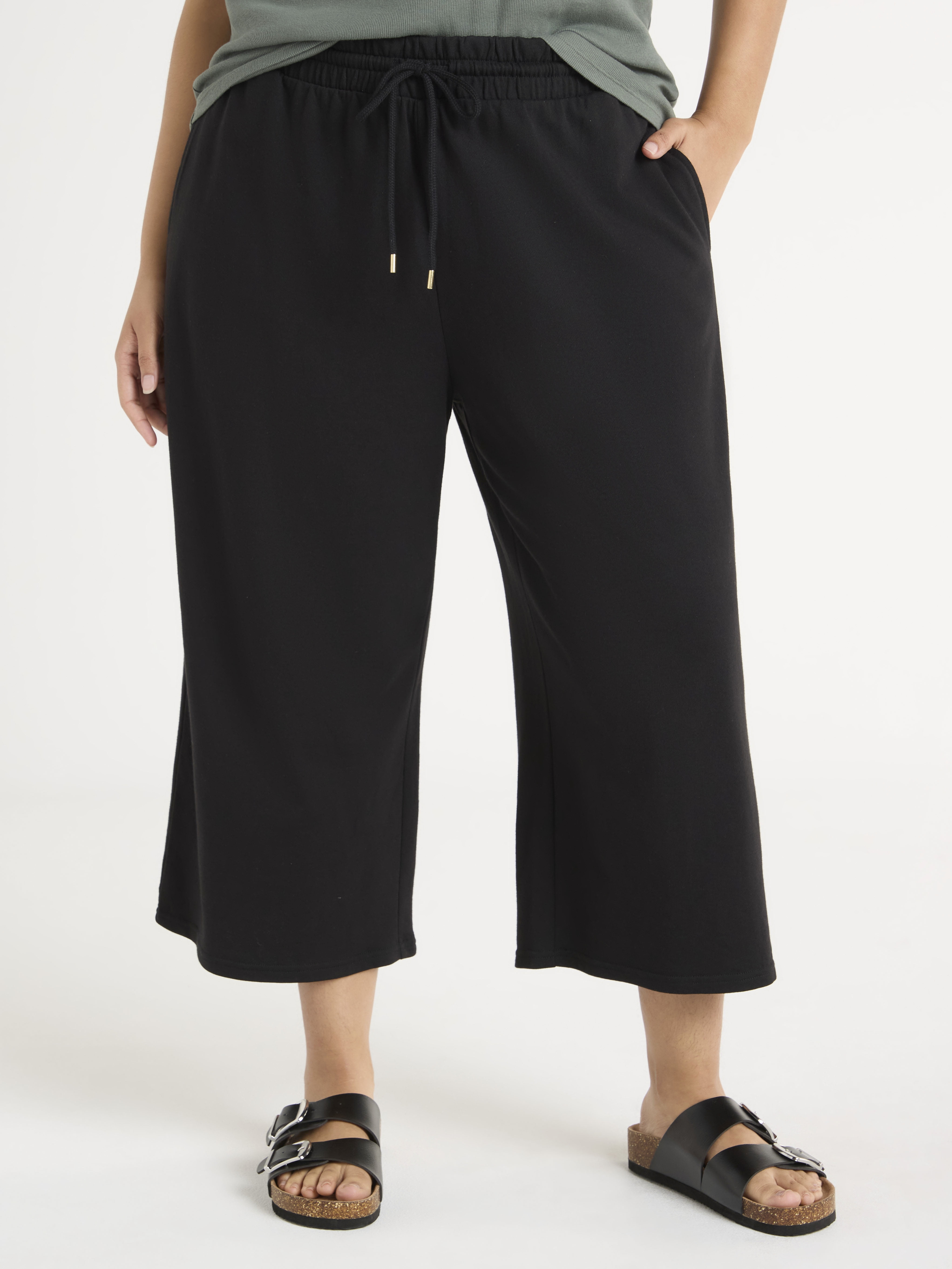 Terra & Sky Plus Size Pull On French Terry Cloth Capris with