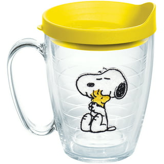 Peanuts Snoopy Chillin Acrylic Carnival Cup with Lid and Straw, Holds 20  Ounces