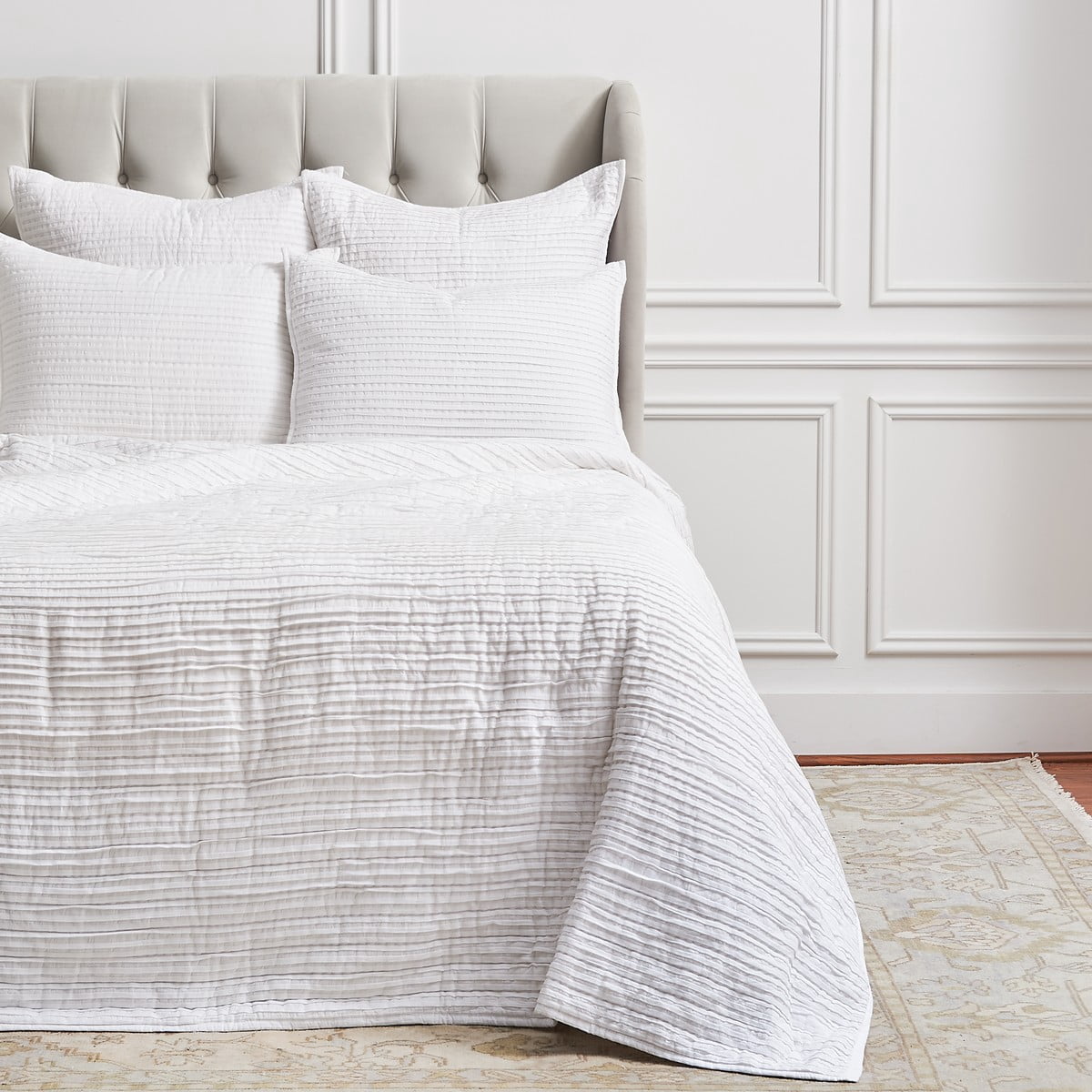 Tess Dove Queen Quilt