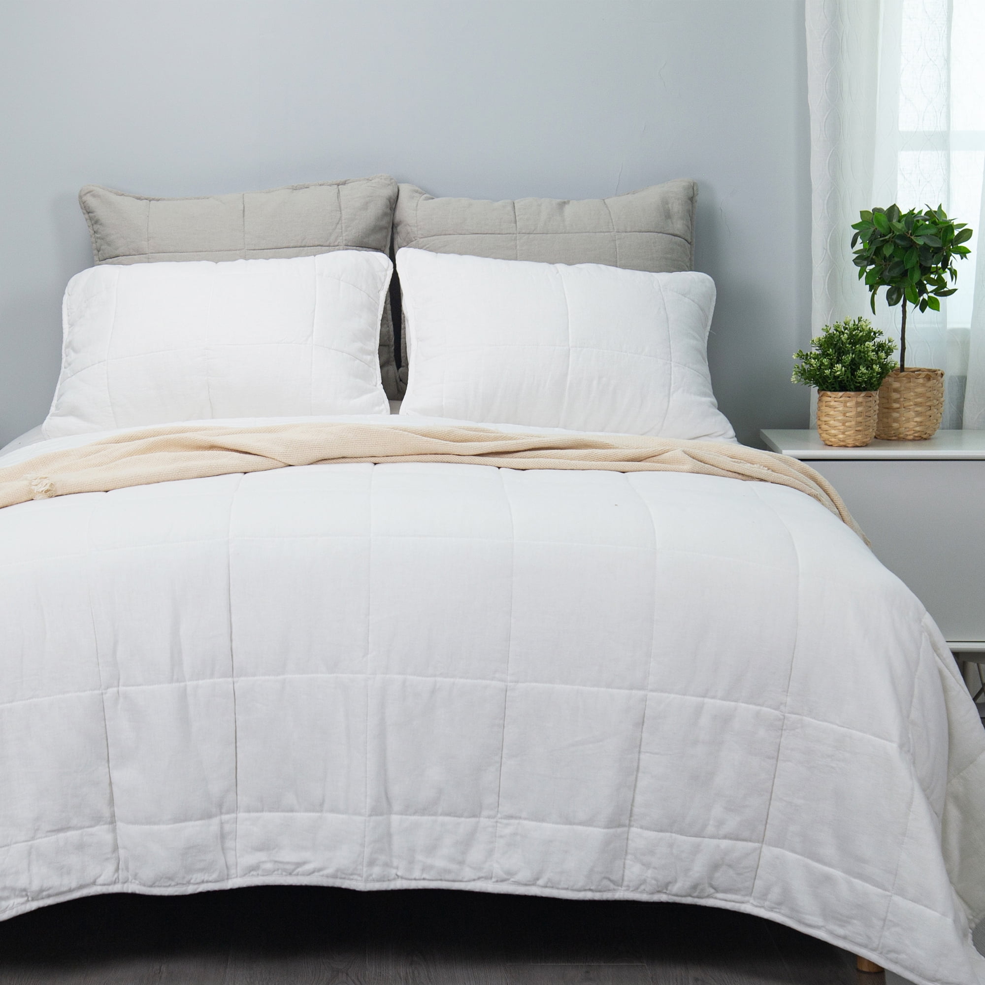 King Size White Cotton Quilt Set with Pillow Shams