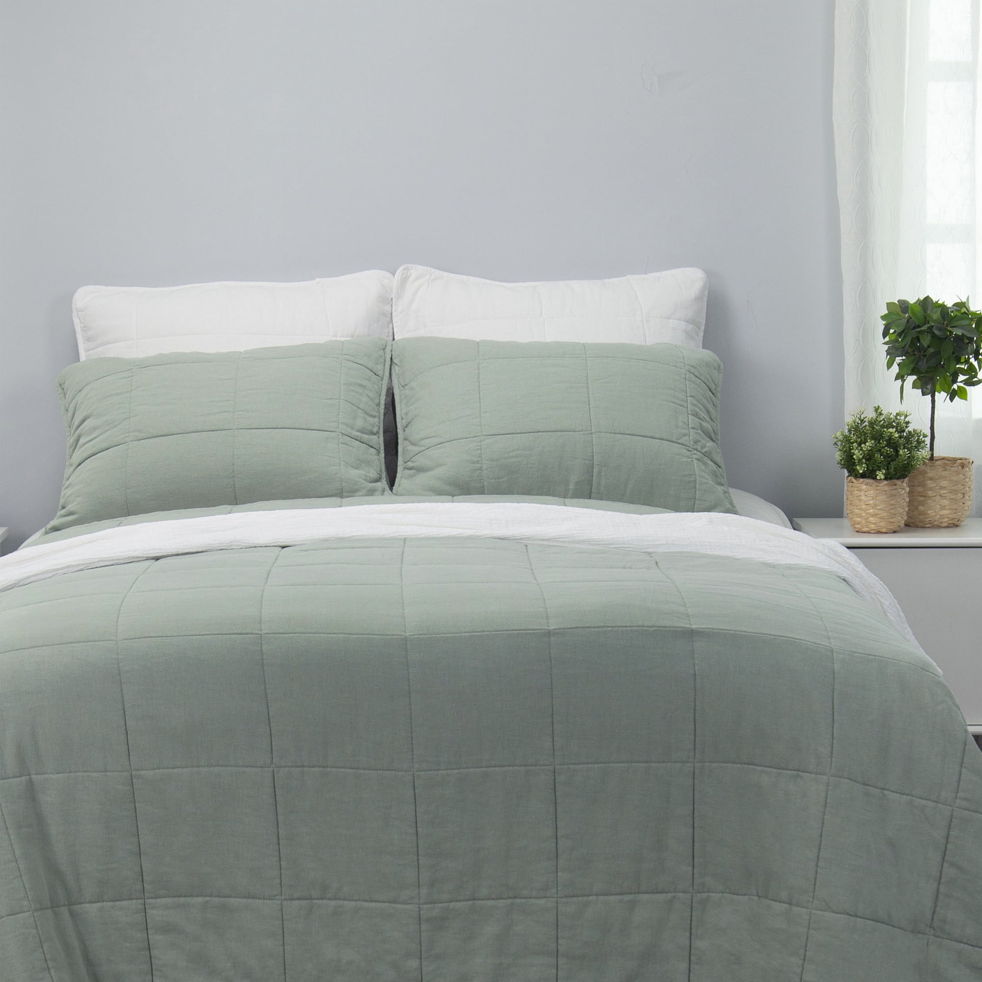 Sage Green Cotton Queen Quilt Set with Pillow Shams