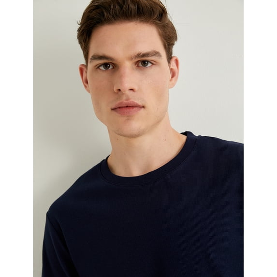 Textured Crew Neck T-Shirt