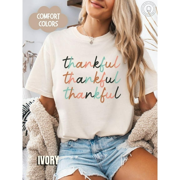 Thankgift For Mom Thanksgiving T-Shirt Thankful Gifts For Her Cute Fall Season Shirt