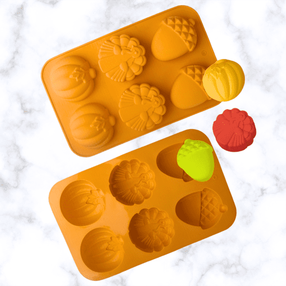 Thanksgiving Cocoa Bombs
