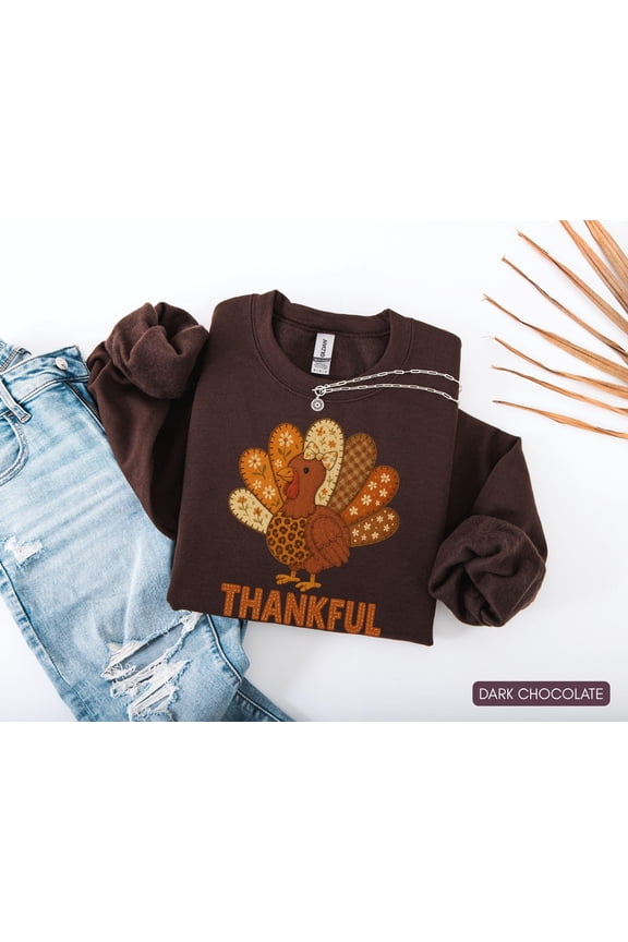 Thanksgiving Patch Sweatshirt – Faux Embroidery Turkey Crewneck – Cozy Autumn Unisex Sweatshirt