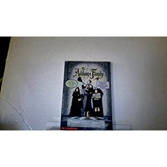 Pre-Owned The Addams Family (Digest) (Paperback) 0590455400 9780590455404