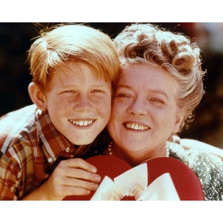 The Andy Griffith Show Ron Howard & Frances Bavier Opie & Aunt Bee poster - Walmart.com