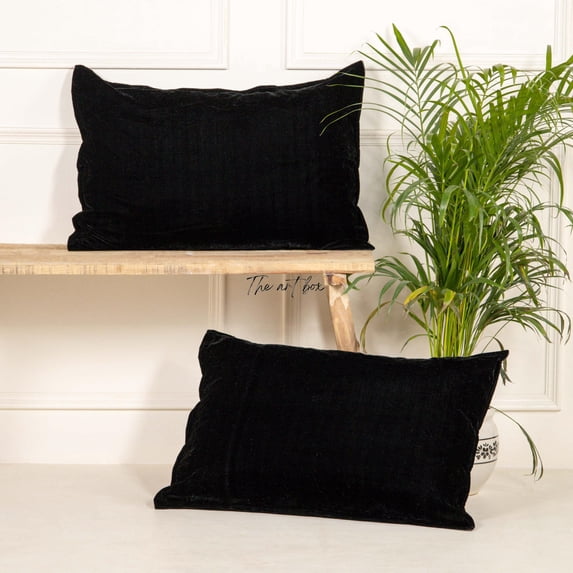 The Art Box Crushed Velvet Pillow Cover Cushion Covers Solid Throw Pillowcase for Bed Couch Sofa Bedroom, Soft Cozy Bedding King Pillowcases, Black, 20 x 40 in, Pack of 2