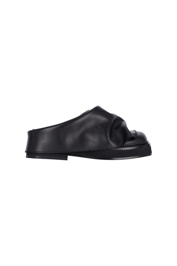 "Mini Robin" Sabot – Black Black (Women's)