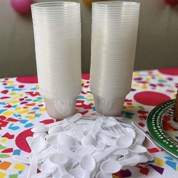100 Sets 4 oz Clear Plastic Dessert Cups with Mini Spoons, Disposable Souffl Cups for Ice Cream, Yogurt, Tasting Samples