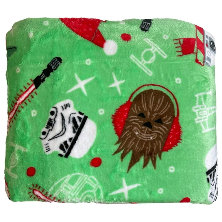 The Big One Oversized Star Wars Christmas Characters Plush Throw Blanket 5 x 6