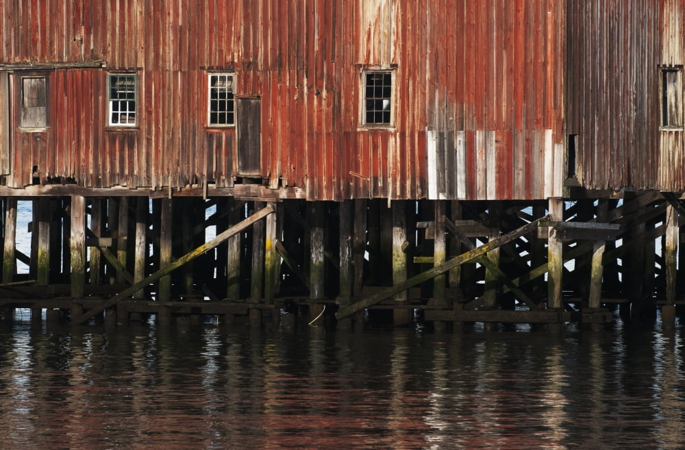 The Big Red Net Shed Astoria Oregon United States of America Canvas Art - Robert L Potts Design Pics (19 x 12)