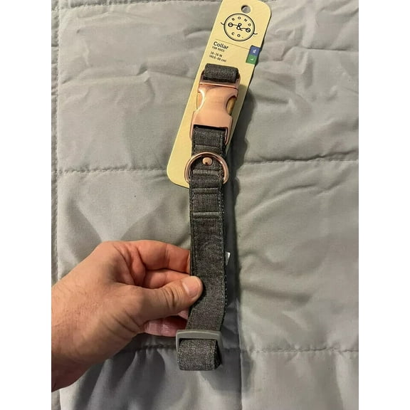 The Bond & Co dog collar Gray with rose gold Clasp L/xl 16-26 Inch Large-XL