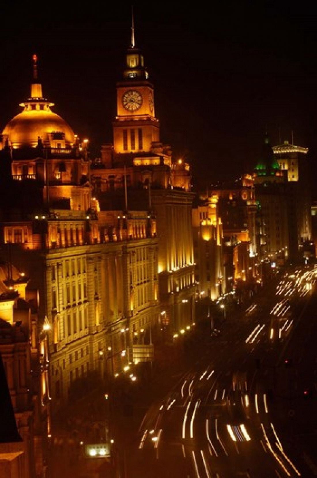 The Bund Shanghai China Canvas Art - Pete Oxford DanitaDelimont (25 x 38)