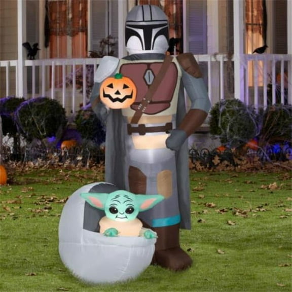 The Child & Mandalorian Pumpkin Scene, Star Wars