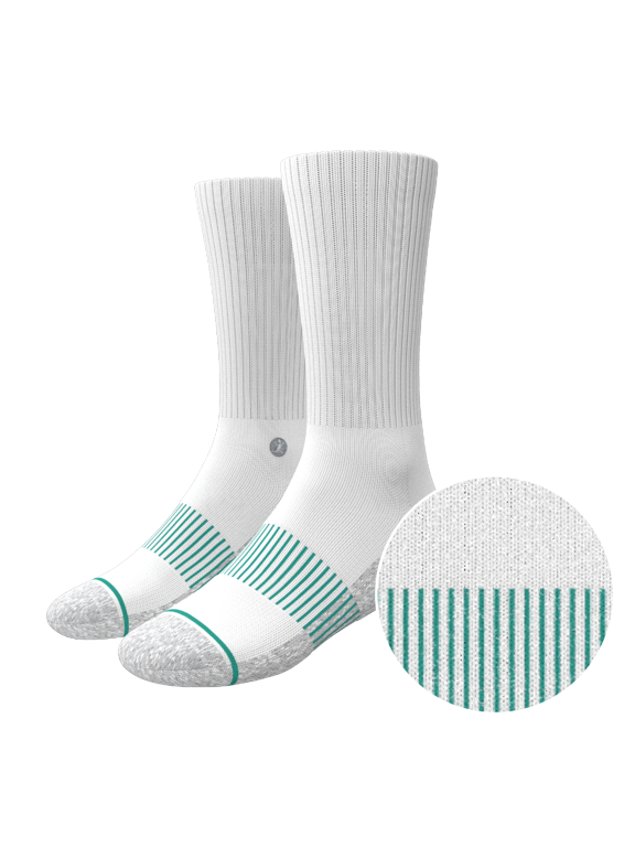 The Cloud 9 - Shinesty White Stay Weird Heel Hammock Crew Socks Medium