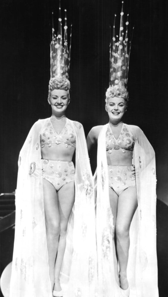The Dolly Sisters Canvas Art - (16 x 20)