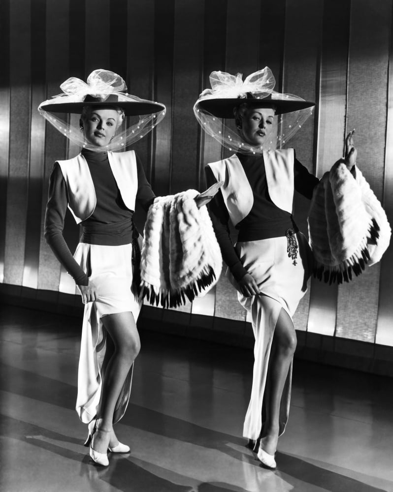 The Dolly Sisters Canvas Art - (16 x 20)