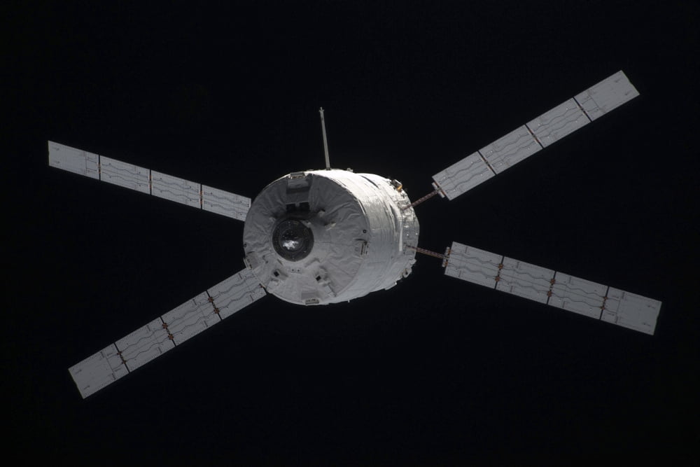 The Edoardo Amaldi Automated Transfer Vehicle-3 resupply spacecraft Canvas Art - Stocktrek Images (35 x 23)