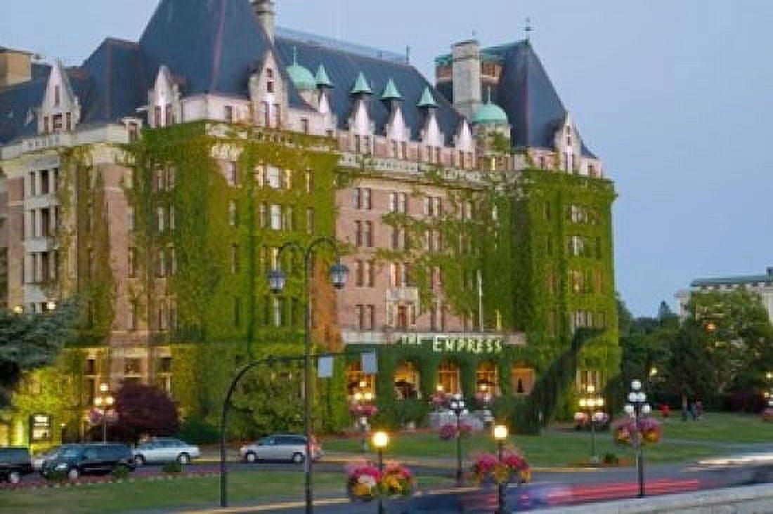 The Empress Hotel Victoria British Columbia Canvas Art - Chuck Haney DanitaDelimont (36 x 24)