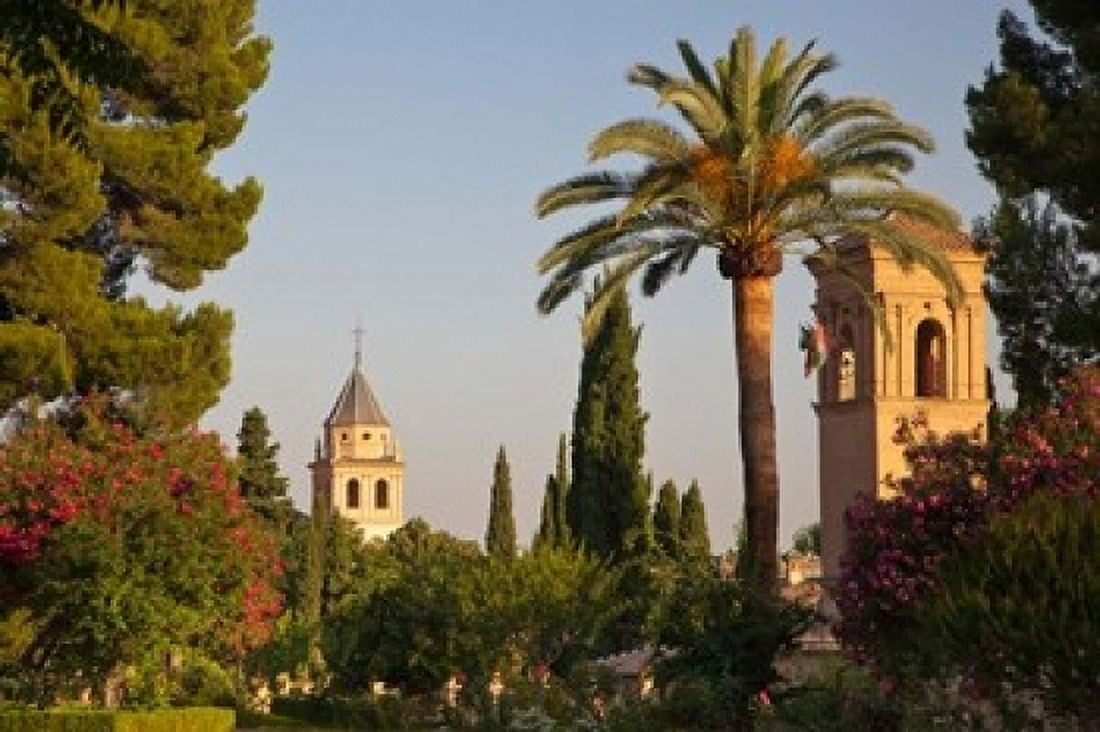 The Generalife gardens in the Alhambra Grounds Granada Spain Canvas Art - Julie Eggers DanitaDelimont (19 x 12)