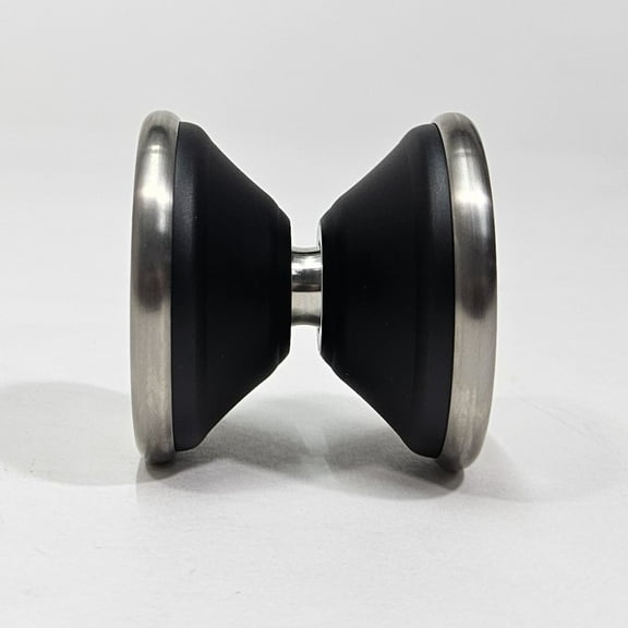 The Good Life CapTion Yo-Yo - Aluminum Body YoYo with a Press Fit Titanium Cap (Black)